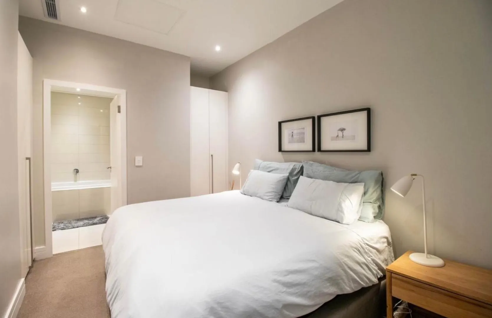 Spacious Loft In Cape Townアパートメント 0*,