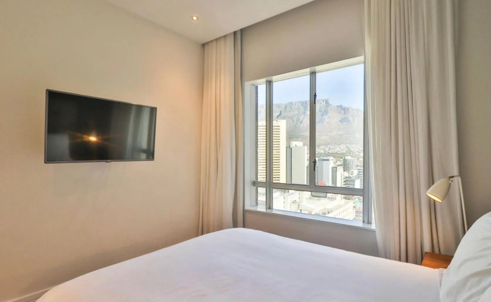 Spacious Loft In Cape Townアパートメント アパート